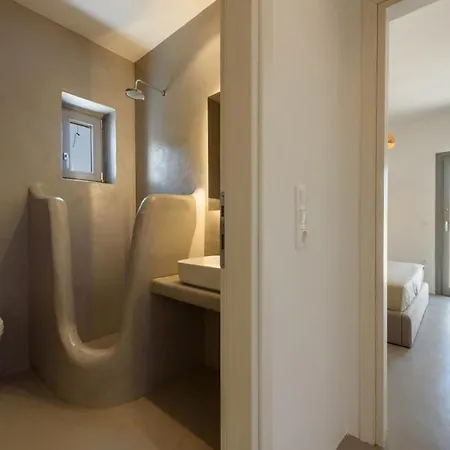 Vila Aegean Gem With Private Pool In Paros Mármara