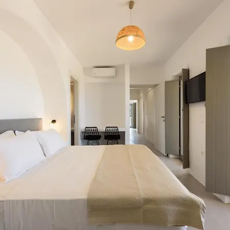 Vila Aegean Gem With Private Pool In Paros *