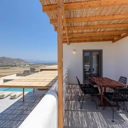 Aegean Gem With Private Pool In Paros Vila