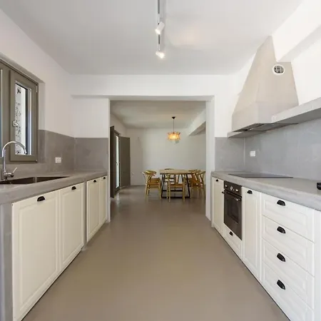 Aegean Gem With Private Pool In Paros Mármara