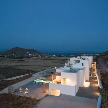Aegean Gem With Private Pool In Paros Vila *