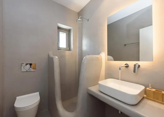 Aegean Gem With Private Pool In Paros Mármara